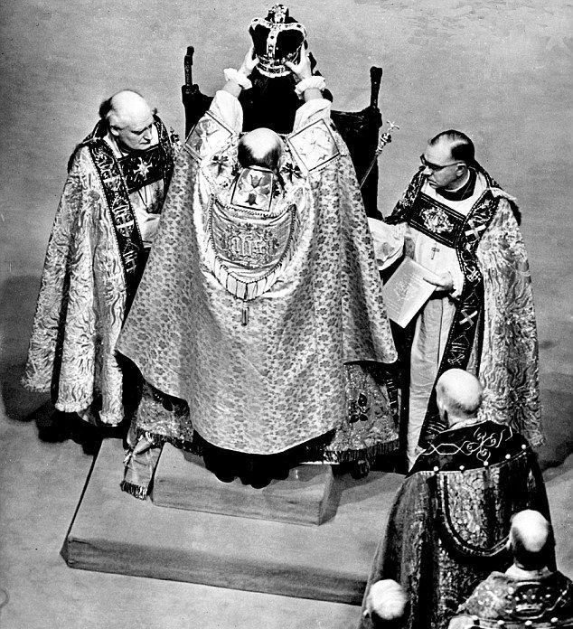 珍藏老照片：伊丽莎白二世加冕仪式(1)