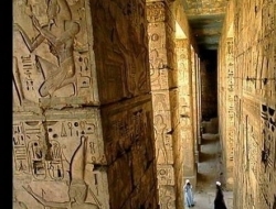科学家用最新技术发现金字塔内部有密室，有4500年的法老棺木