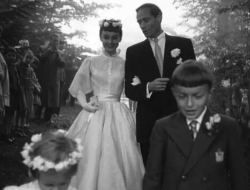 62年前，世界第一女神的婚礼照片，美得无法无天