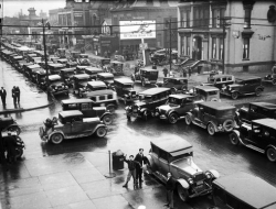 历史照片：道路从来都是这么拥挤嘛？